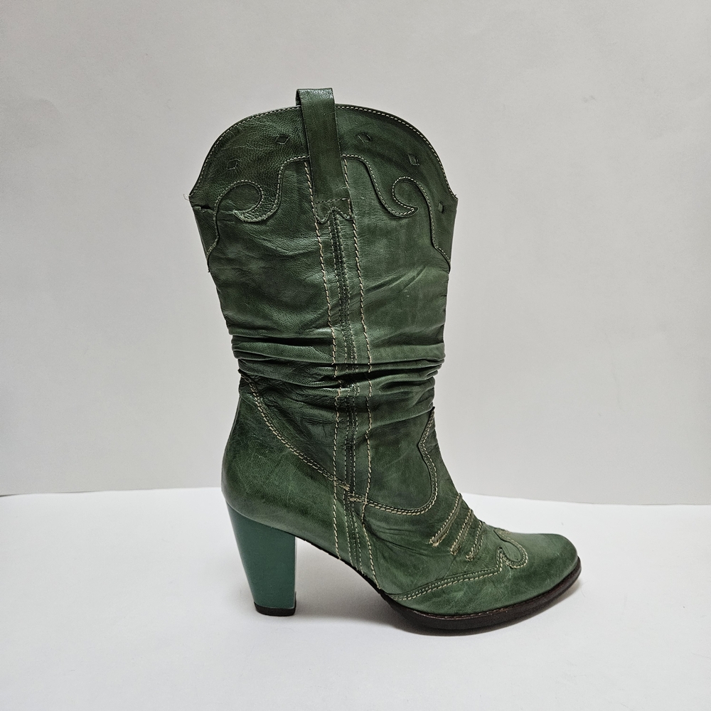 Cowboy Boots Green Leather Slouchy Heeled Boots Sz 38 ( 7.5 US)